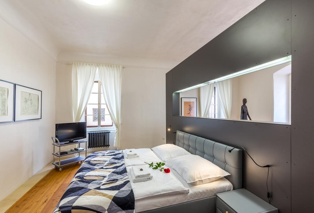 Zamecke Apartmany ลิโตมิเชล ภายนอก รูปภาพ